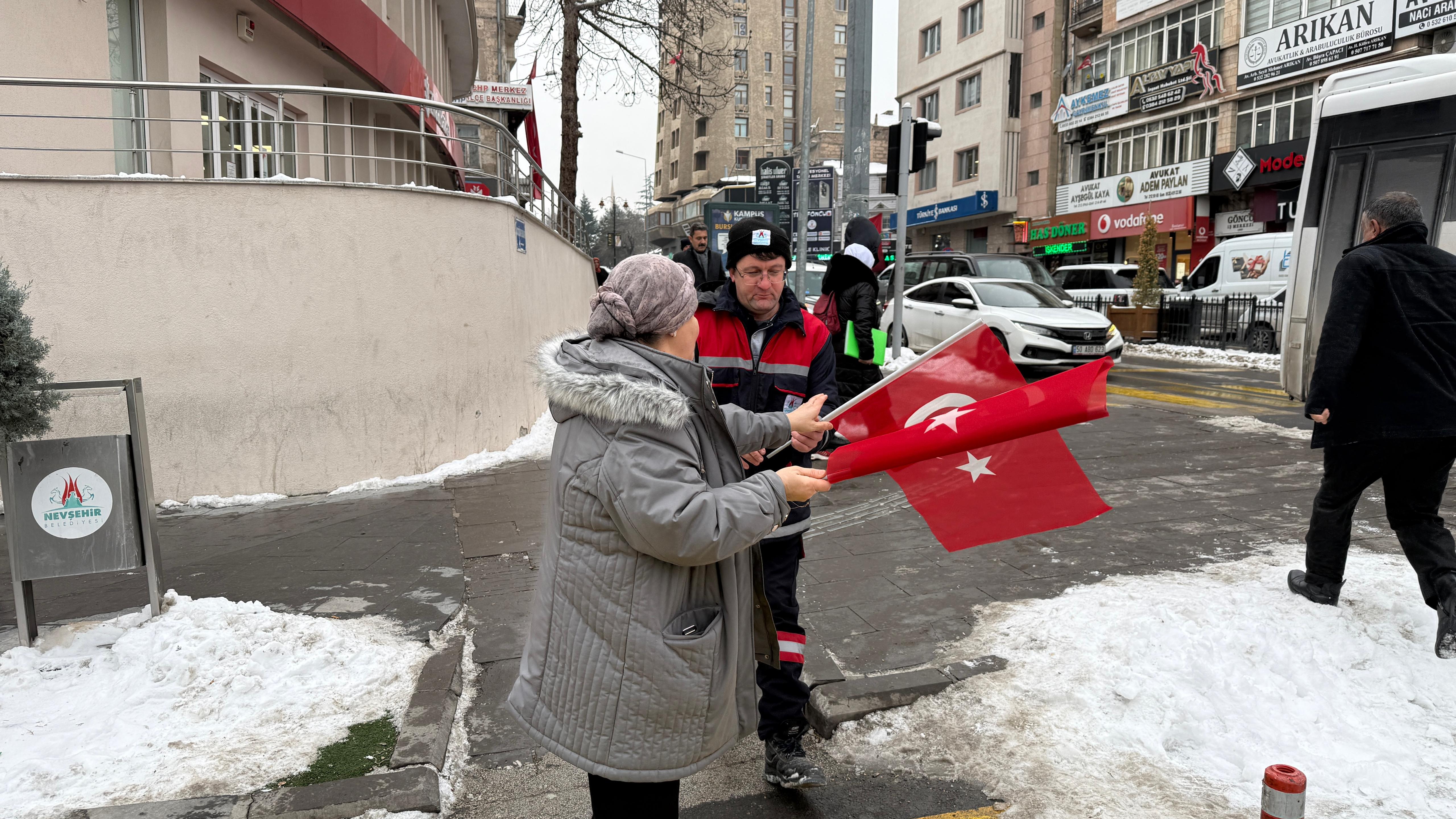 Nevşehir’de Sokaklar Türk Bayrakları İle Donatıldı